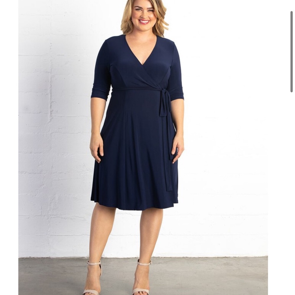 Kiyonna Plus size size 5x Navy Essential Wrap Dress NWT never worn